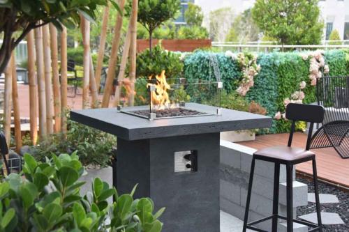 Elementi gas fire table Montreal