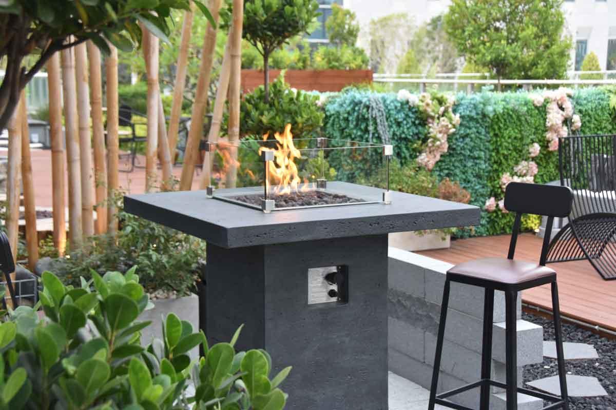 Elementi gas fire table Montreal