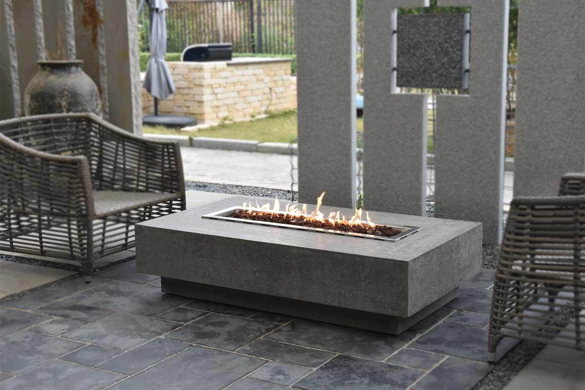 Elementi gas fire pit Hampton