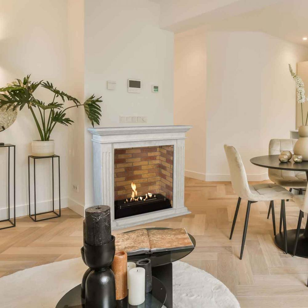 Ethanol fireplace Xaralyn Cadiz Stone White with decor